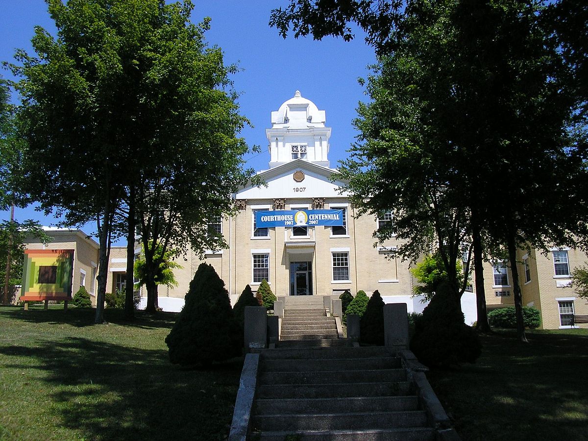 1200px-carter_county_kentucky_courthouse